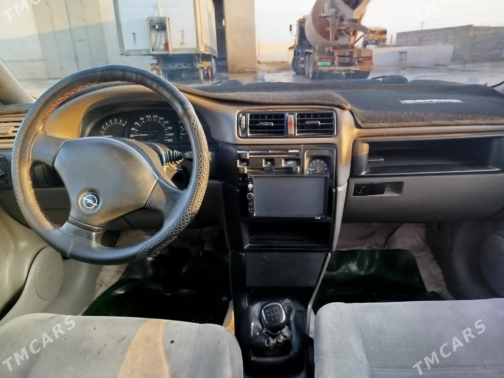 Opel Vectra 1990 - 40 000 TMT - Балканабат - img 5