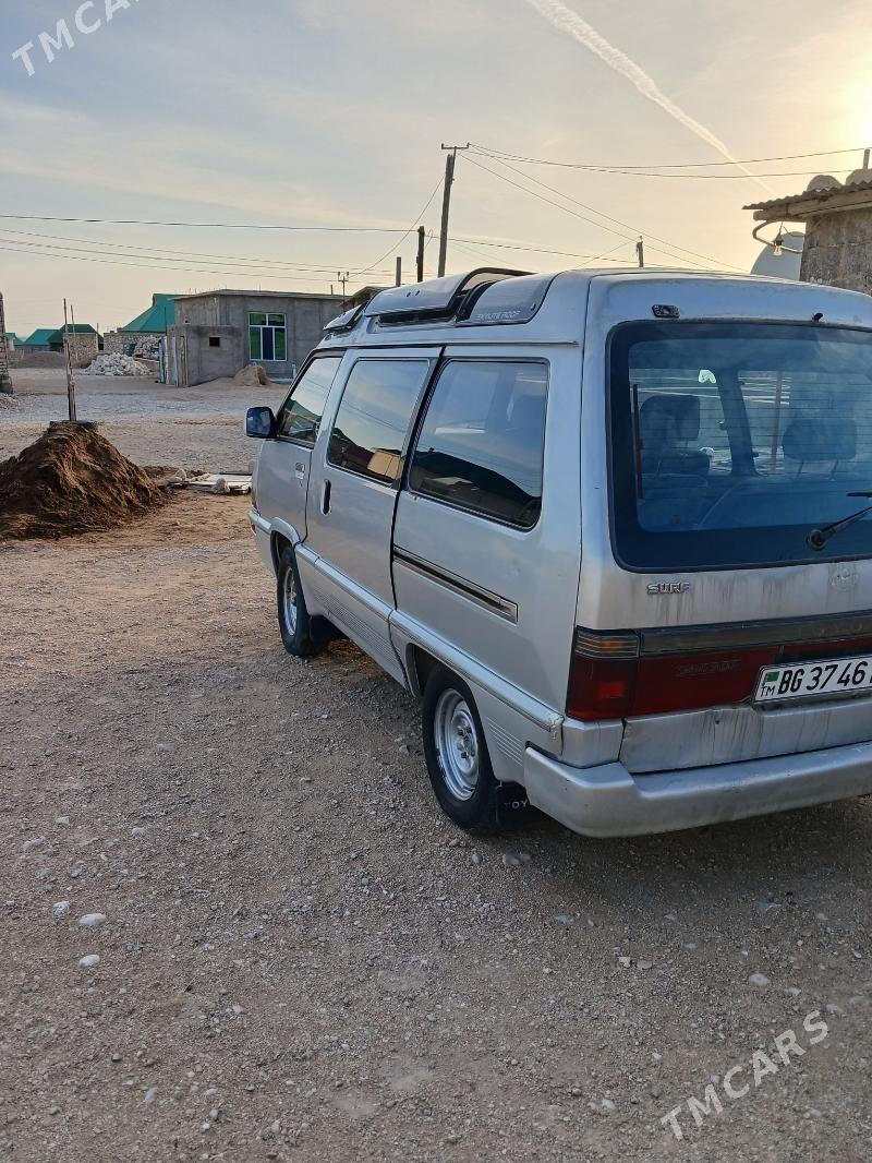 Toyota Town Ace 1989 - 25 000 TMT - Balkanabat - img 3