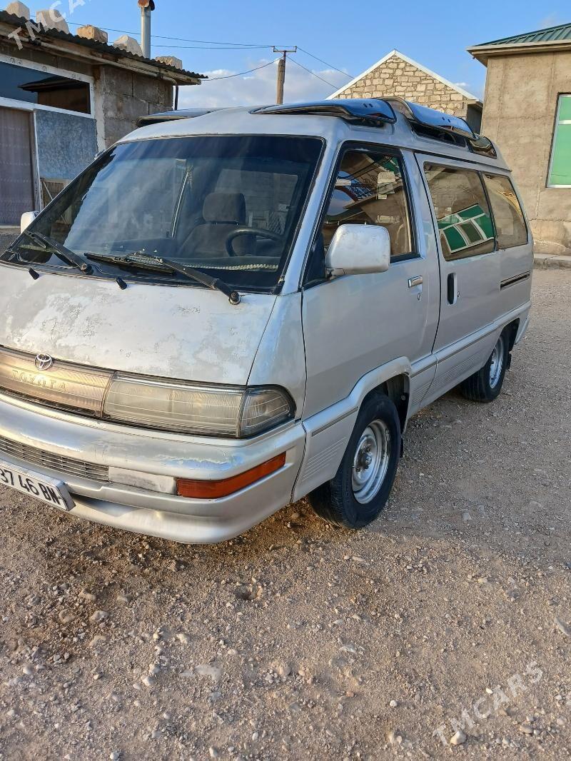 Toyota Town Ace 1989 - 25 000 TMT - Balkanabat - img 2