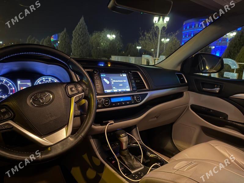 Toyota Highlander 2019 - 400 000 TMT - Дашогуз - img 6