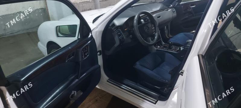 Mercedes-Benz E320 1996 - 80 000 TMT - Кака - img 3