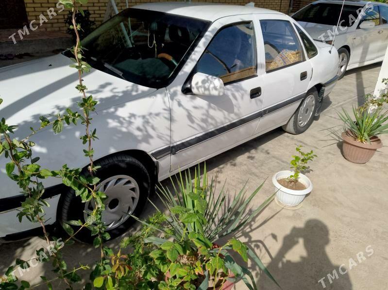 Opel Vectra 1991 - 30 000 TMT - Mary - img 5