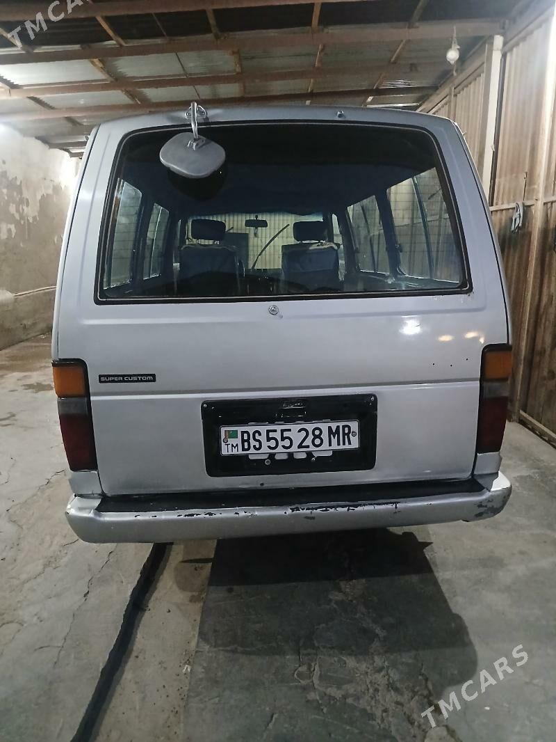 Toyota Hiace 1992 - 50 000 TMT - Мары - img 5