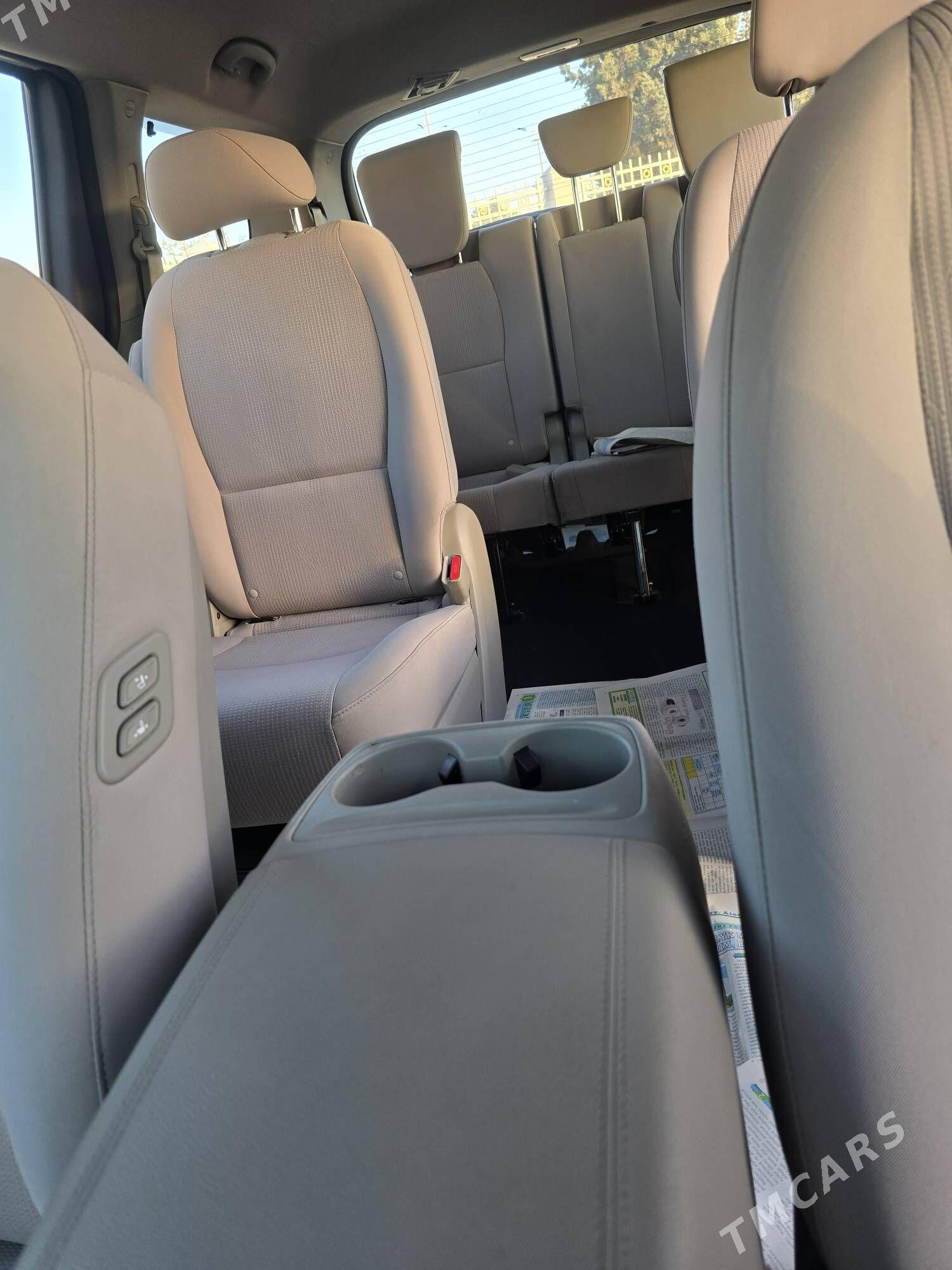 Kia Sedona 2020 - 325 000 TMT - Ашхабад - img 10