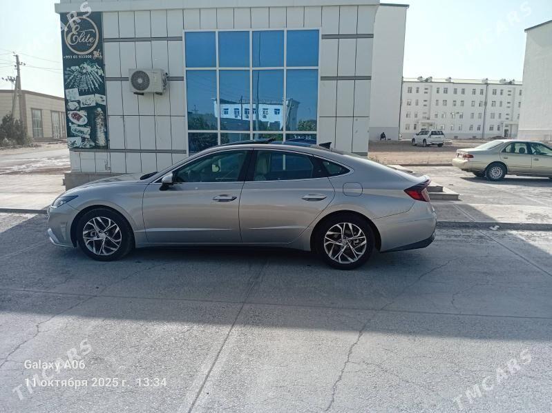 Hyundai Sonata 2021 - 280 000 TMT - Акдепе - img 3