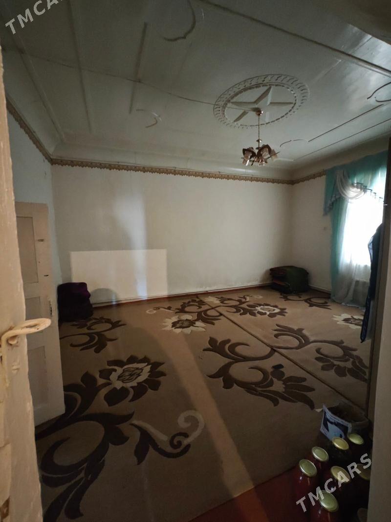 Satlyk jaý - Türkmenbaşy etr. - img 1