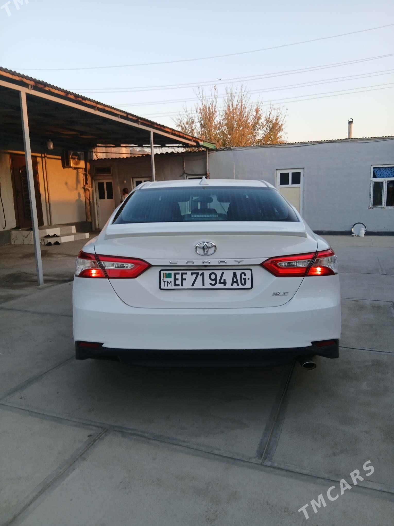 Toyota Camry 2018 - 268 000 TMT - Ашхабад - img 4