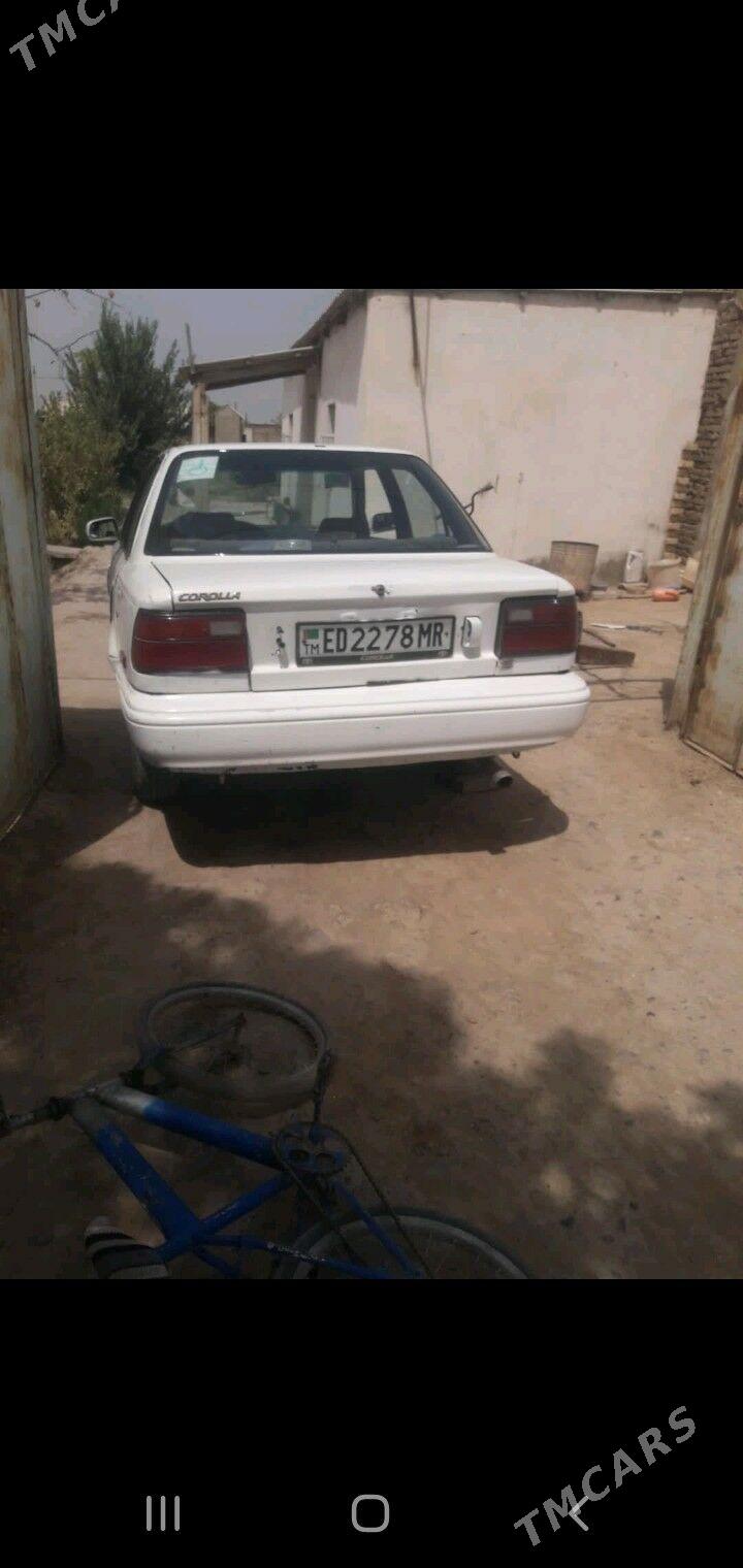 Toyota Corolla 1992 - 28 000 TMT - Ýolöten - img 1