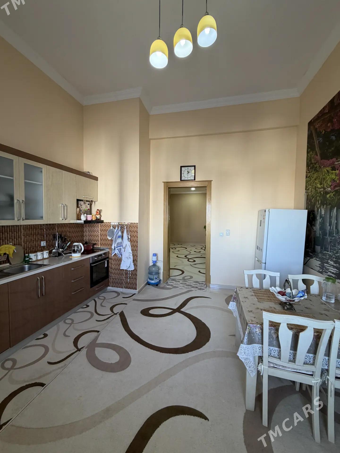 Elikka 4 kom tapgyr Çehow jay - Aşgabat - img 7