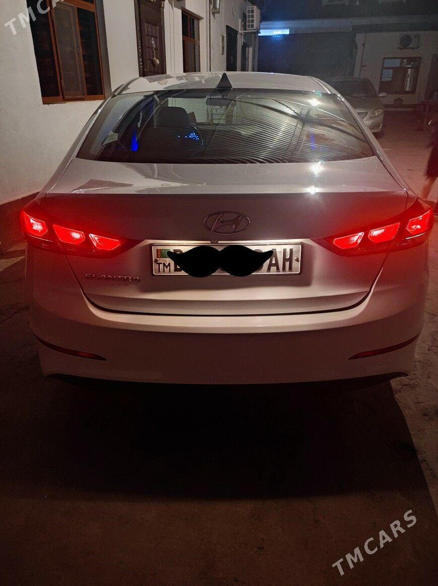 Hyundai Elantra 2017 - 197 000 TMT - Änew - img 2