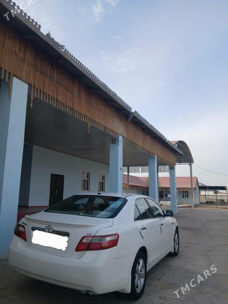 Toyota Camry 2008 - 137 000 TMT - Дашогуз - img 3