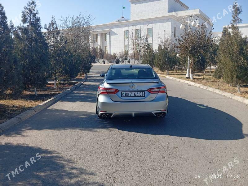 Toyota Camry 2018 - 295 000 TMT - Дашогуз - img 4