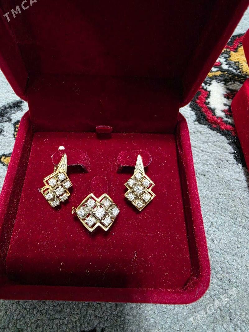 Gyzyl yerewan komplektler - Türkmenabat - img 2