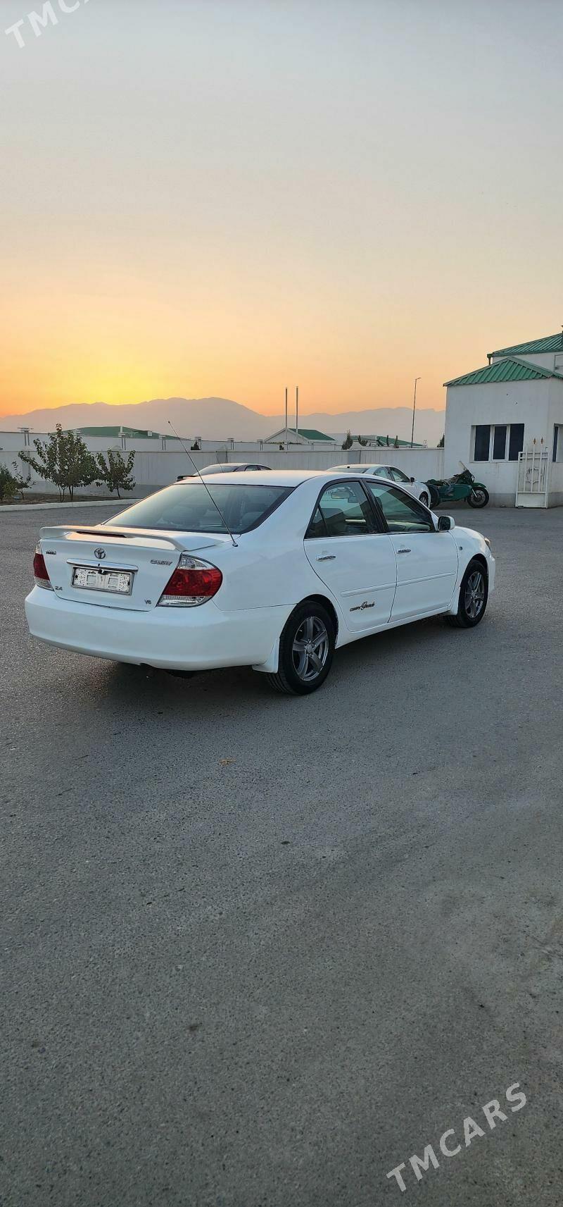 Toyota Camry 2005 - 155 000 TMT - Дашогуз - img 4