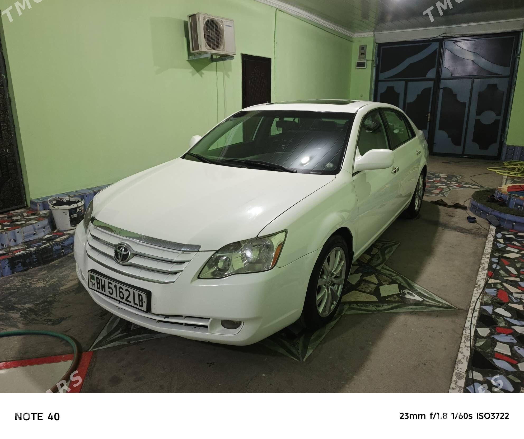 Toyota Avalon 2006 - 155 000 TMT - Фарап - img 1