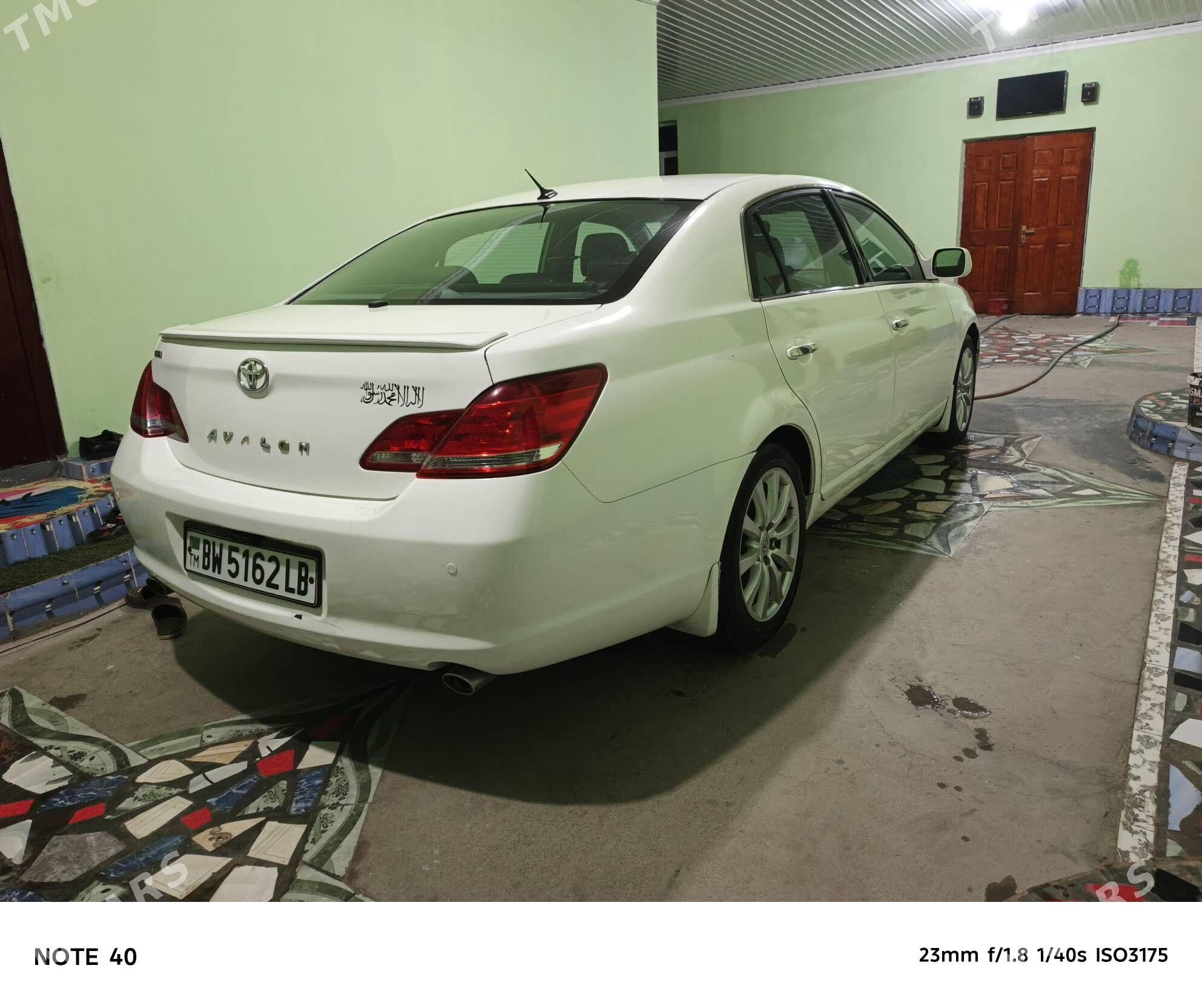 Toyota Avalon 2006 - 155 000 TMT - Фарап - img 4