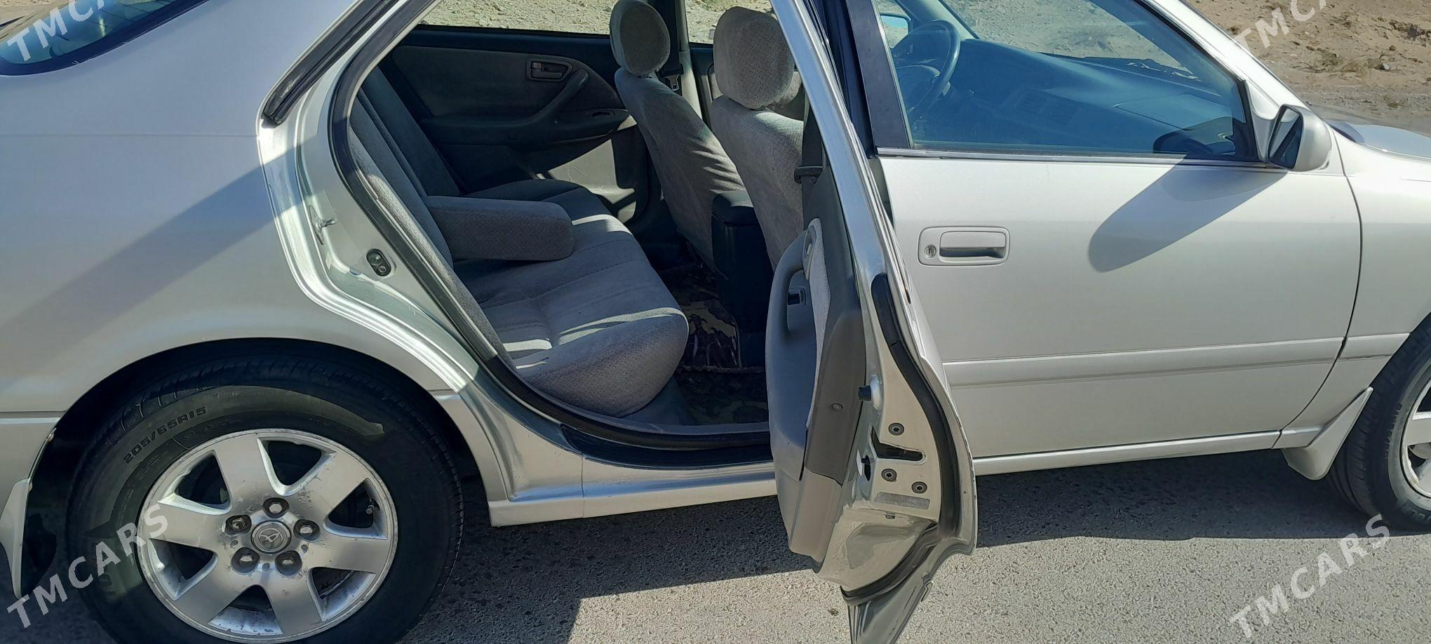 Toyota Camry 2000 - 135 000 TMT - Гызыларбат - img 8