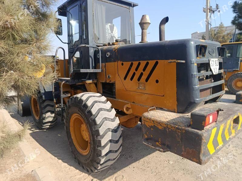 XCMG LW300F 2011 - 330 000 TMT - Baýramaly - img 4