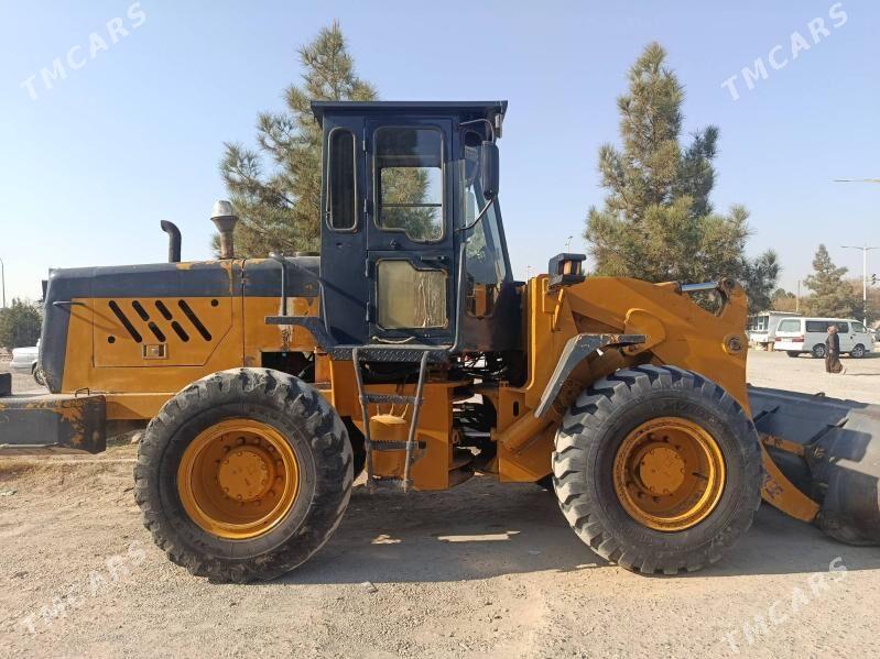 XCMG LW300F 2011 - 330 000 TMT - Baýramaly - img 3