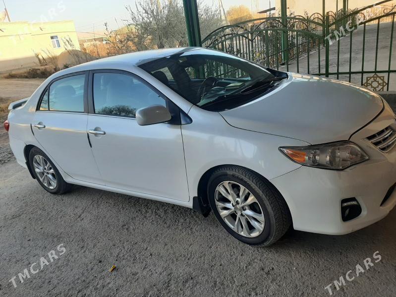 Toyota Corolla 2012 - 152 000 TMT - Дашогуз - img 4