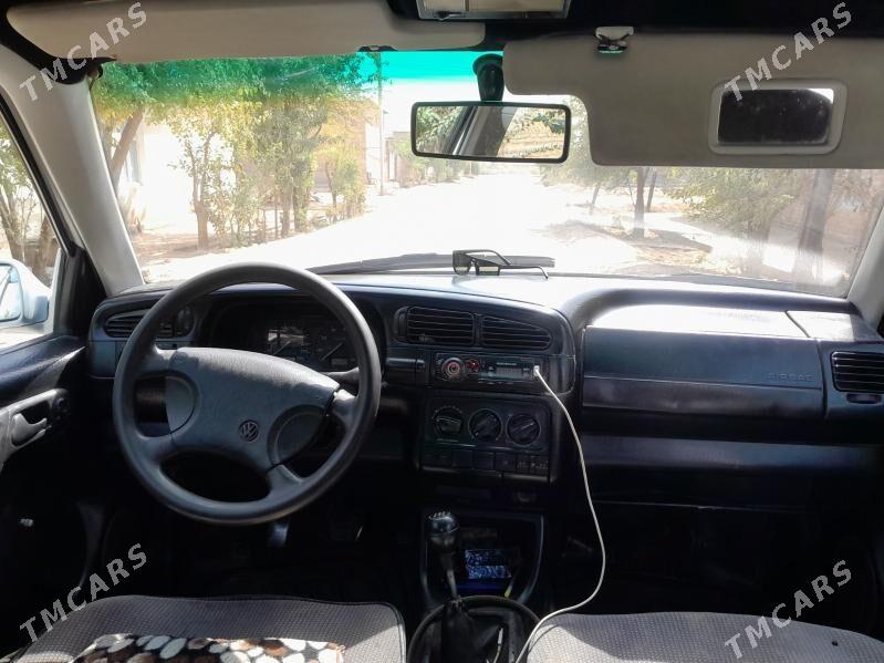 Volkswagen Jetta 1993 - 25 000 TMT - Кака - img 3