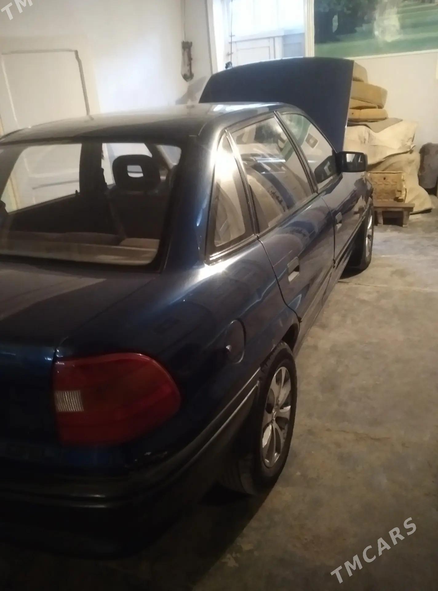 Opel Astra 1993 - 54 000 TMT - Дашогуз - img 1