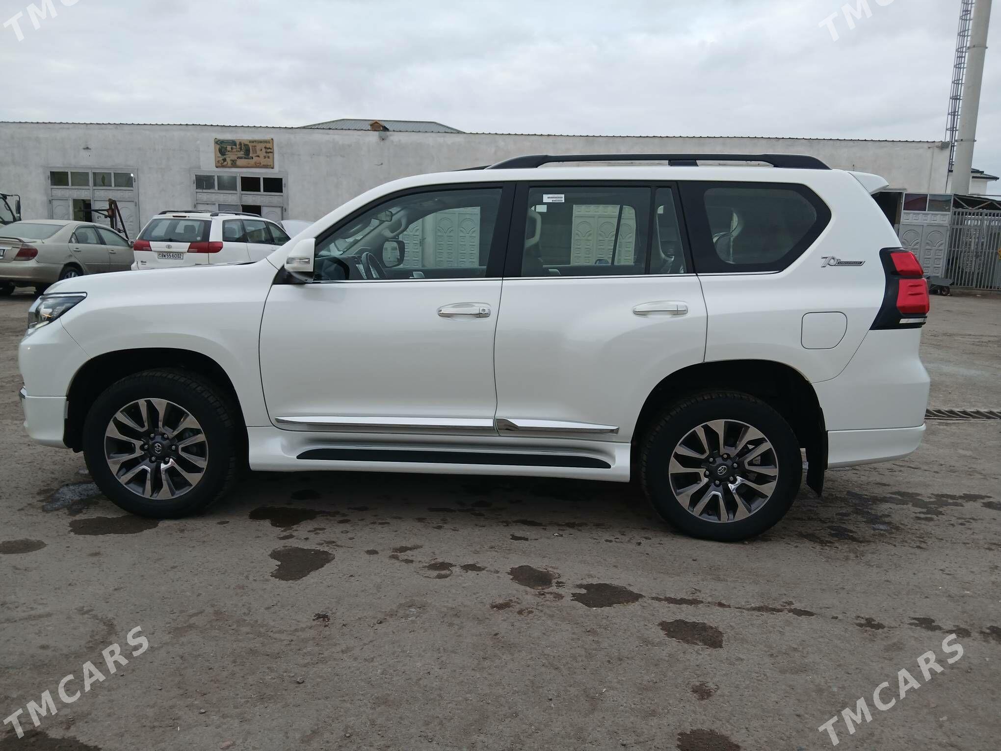 Toyota Land Cruiser Prado 2022 - 1 000 000 TMT - Дашогуз - img 4