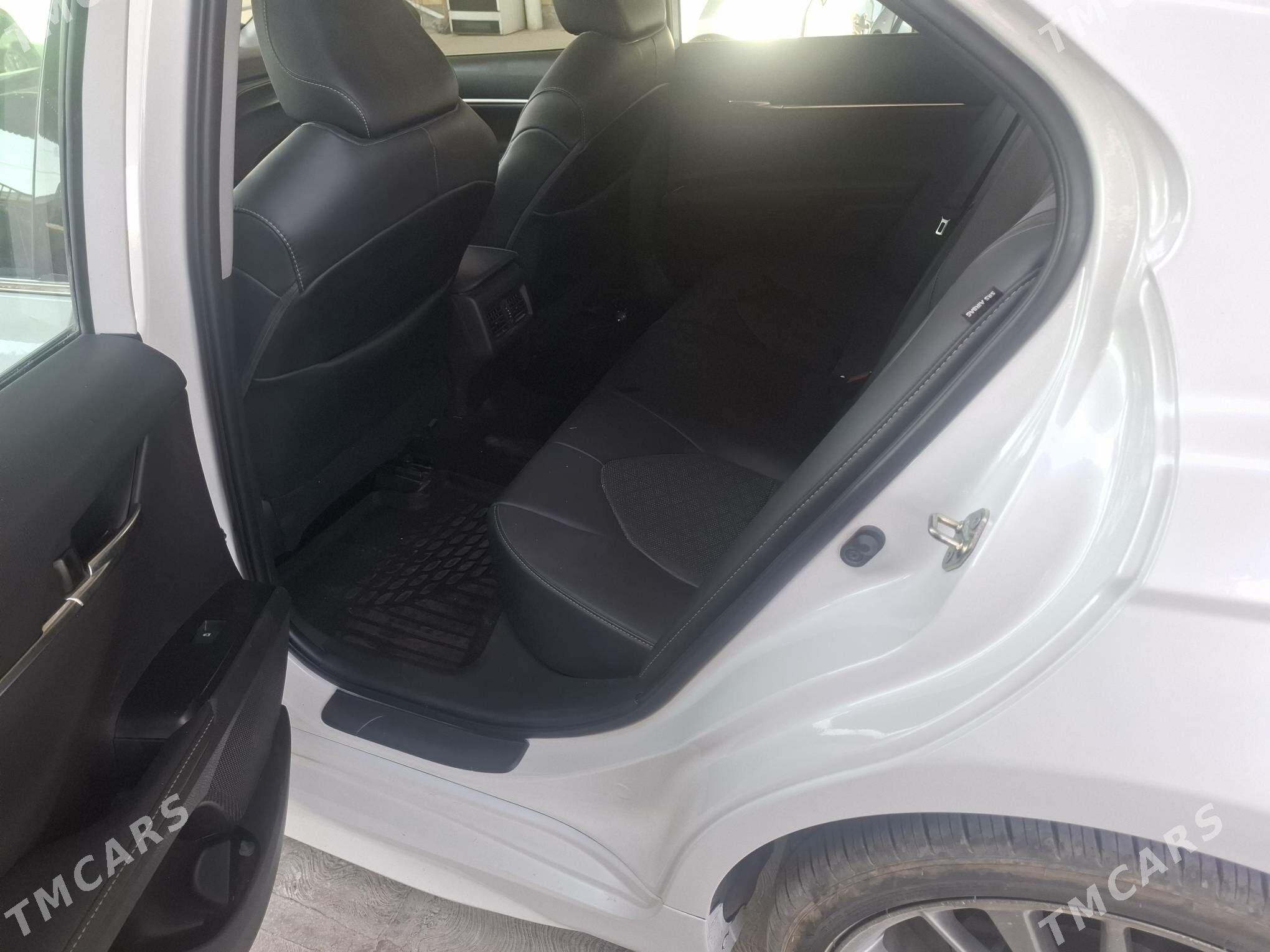 Toyota Camry 2021 - 320 000 TMT - Мары - img 7