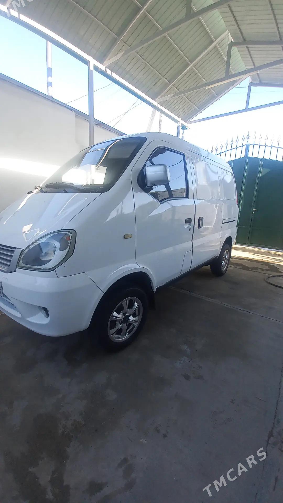 Toyota Hiace 2005 - 60 000 TMT - Aşgabat - img 4