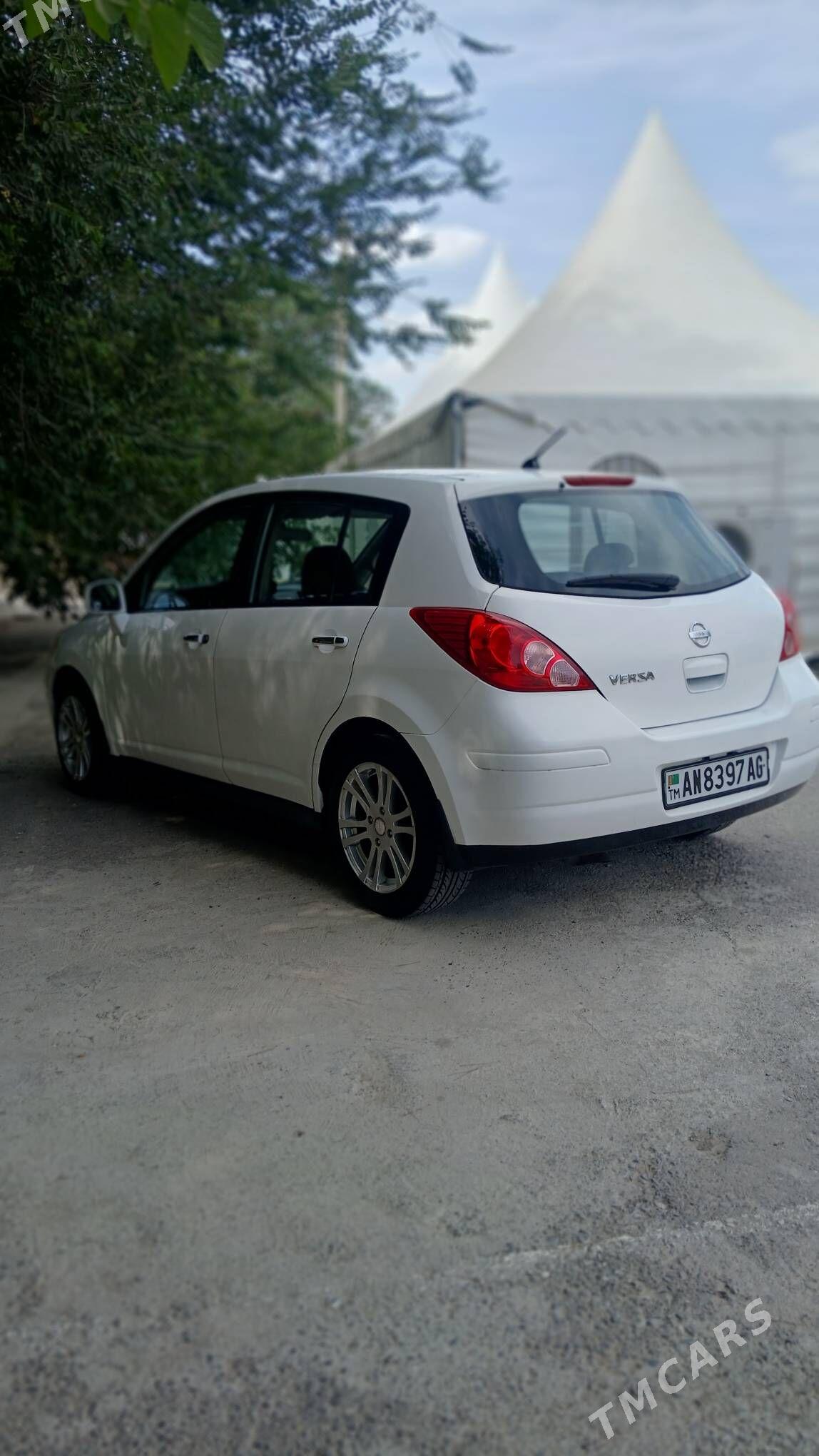 Nissan Versa 2009 - 140 000 TMT - Ашхабад - img 4