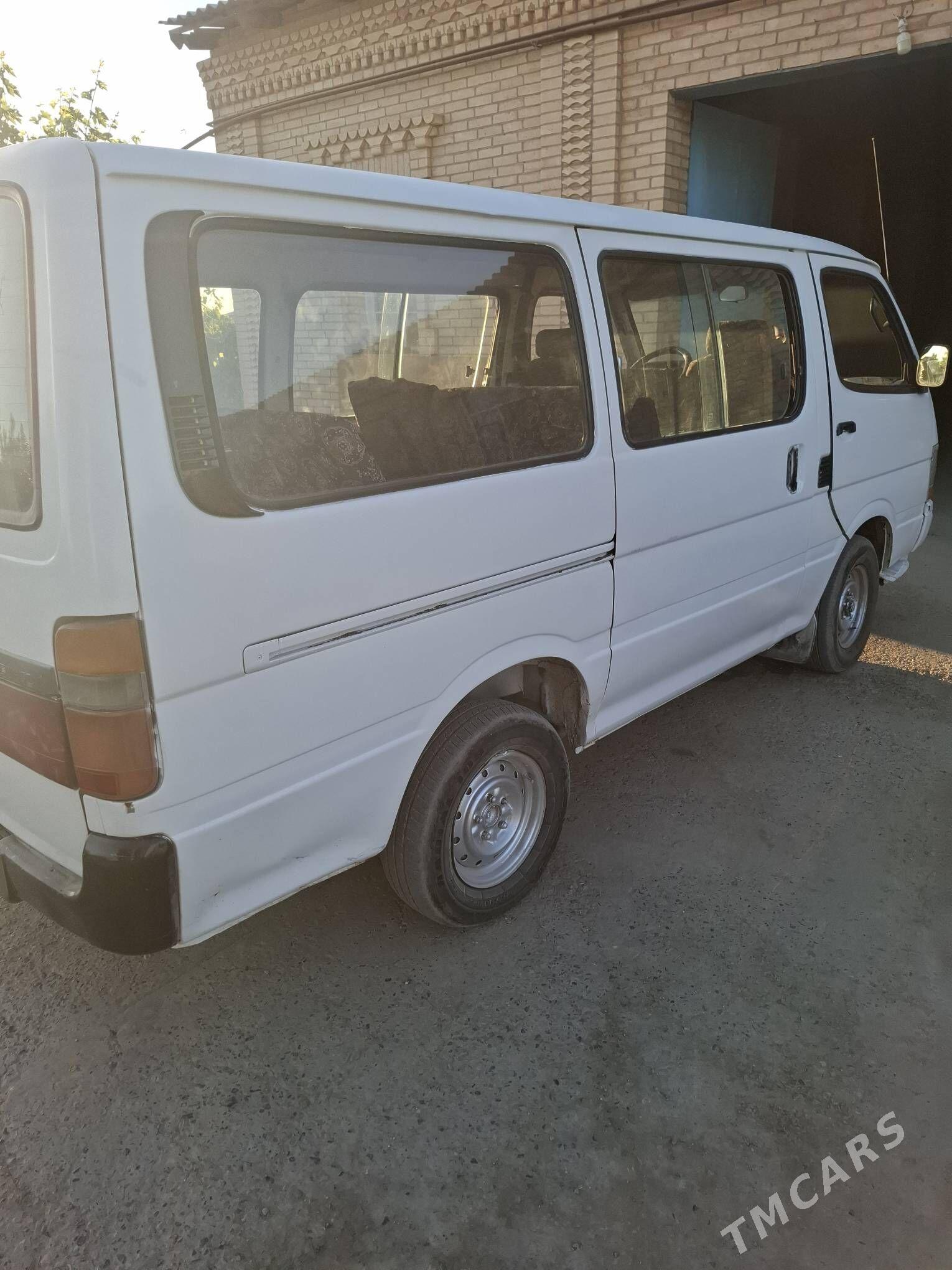Toyota Hiace 1992 - 75 000 TMT - Дянев - img 3
