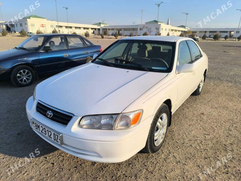 Toyota Camry 2001 - 170 000 TMT - Кёнеургенч - img 2