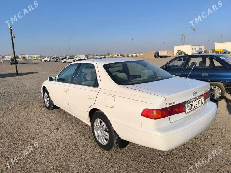 Toyota Camry 2001 - 170 000 TMT - Кёнеургенч - img 3