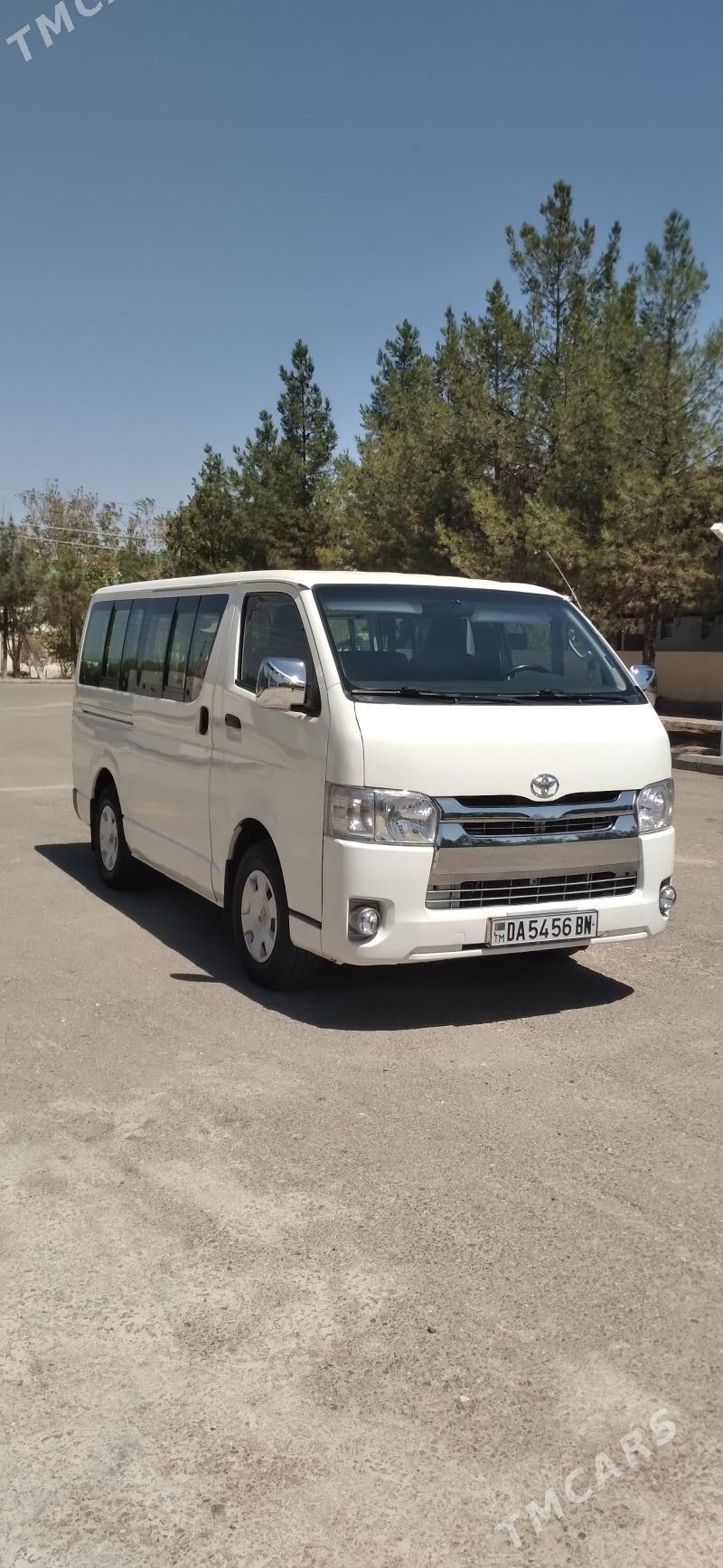 Toyota Hiace 2006 - 260 000 TMT - Бузмеин ГРЭС - img 1