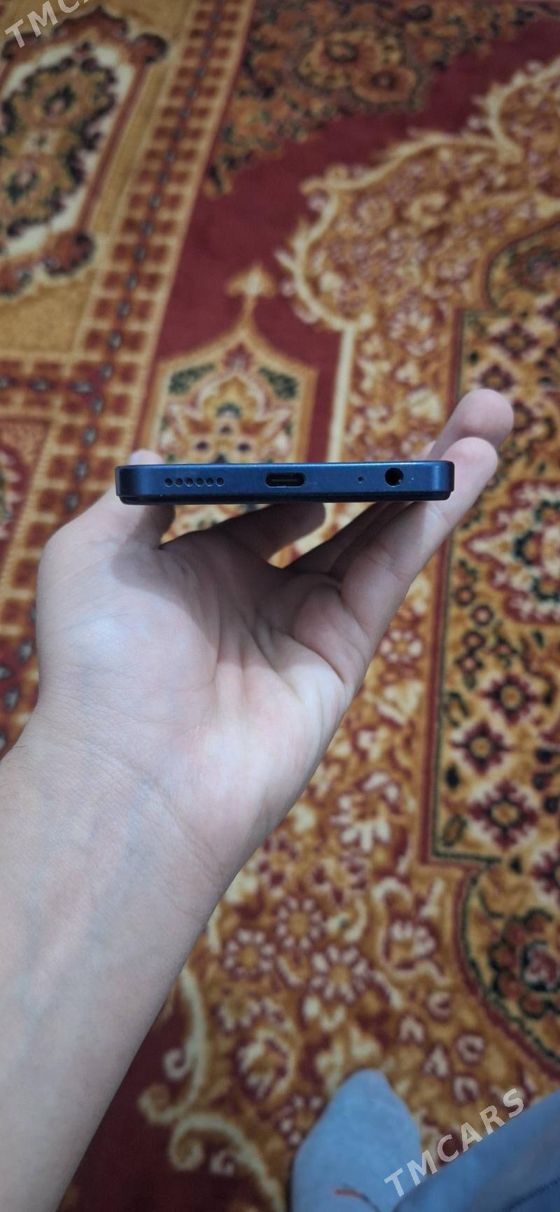infinix smart 8 - Köşi - img 4