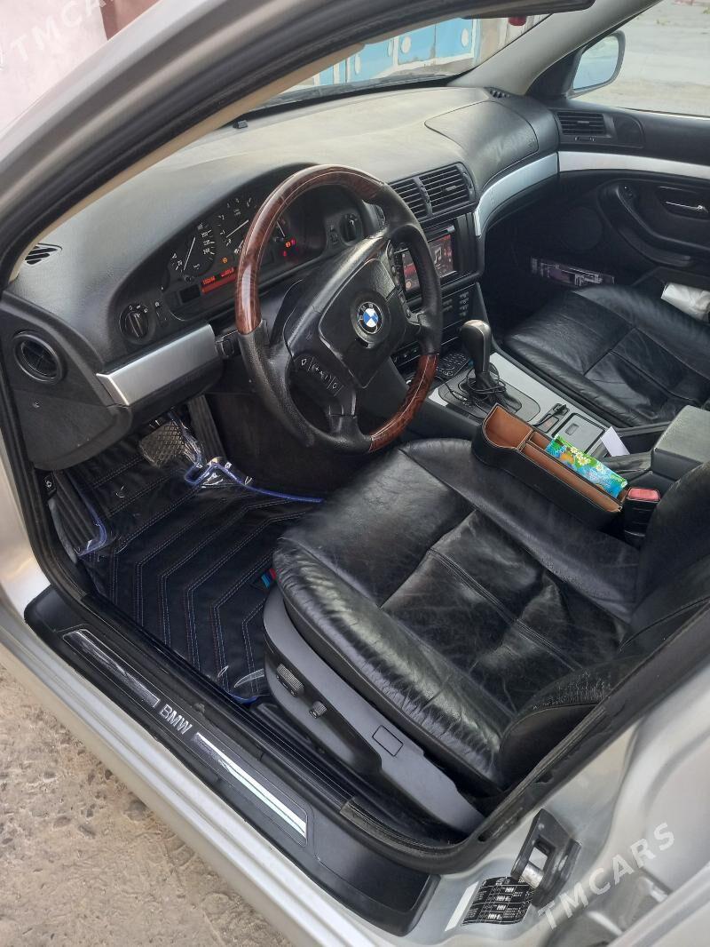 BMW E39 1999 - 165 000 TMT - Aşgabat - img 7