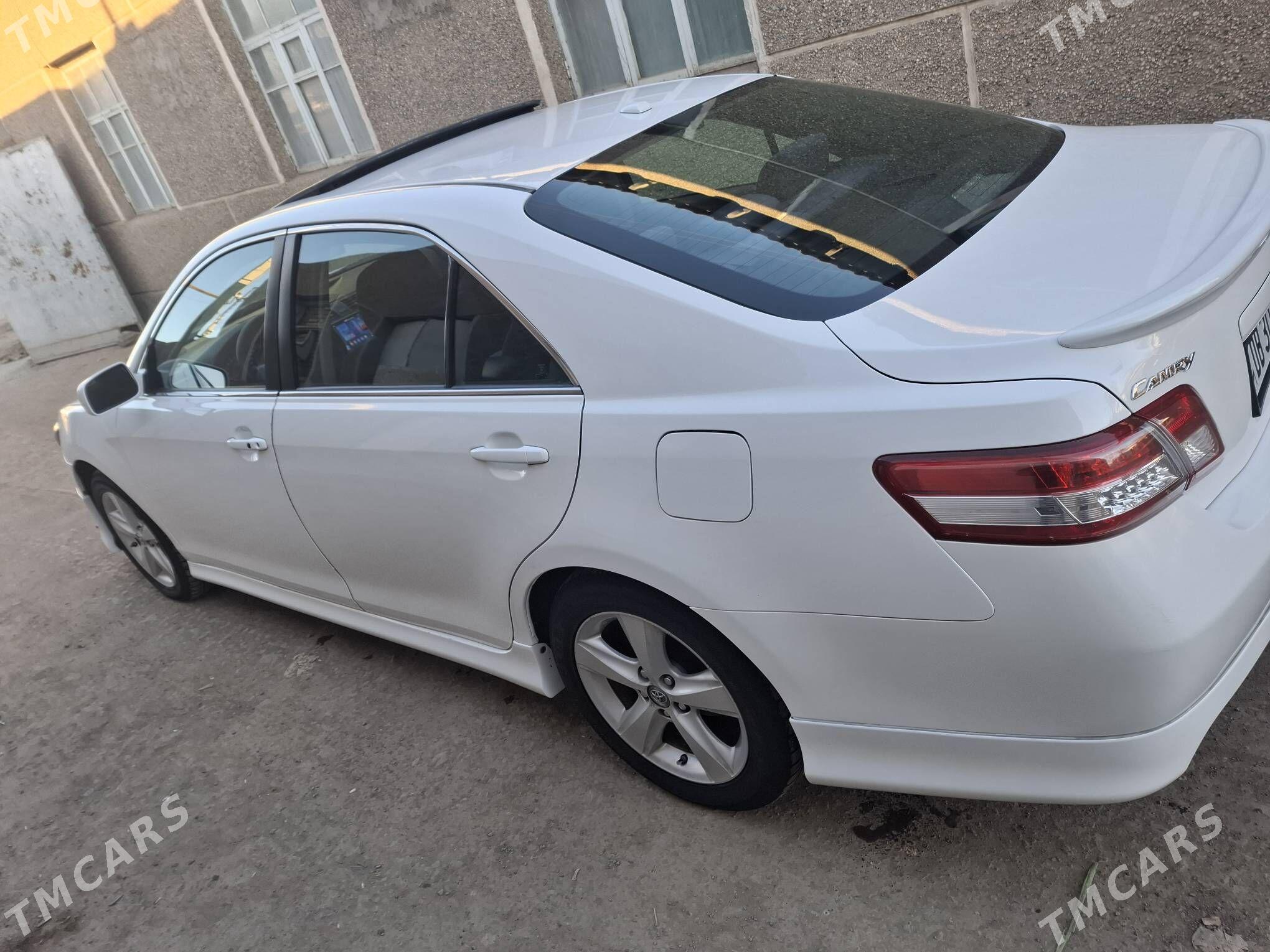 Toyota Camry 2011 - 270 000 TMT - Кёнеургенч - img 7