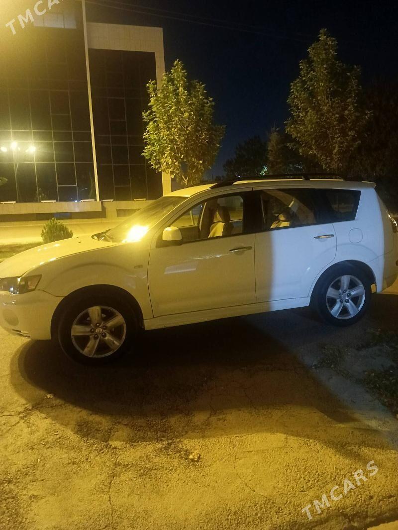 Mitsubishi Outlander 2010 - 170 000 TMT - 30 mkr - img 2