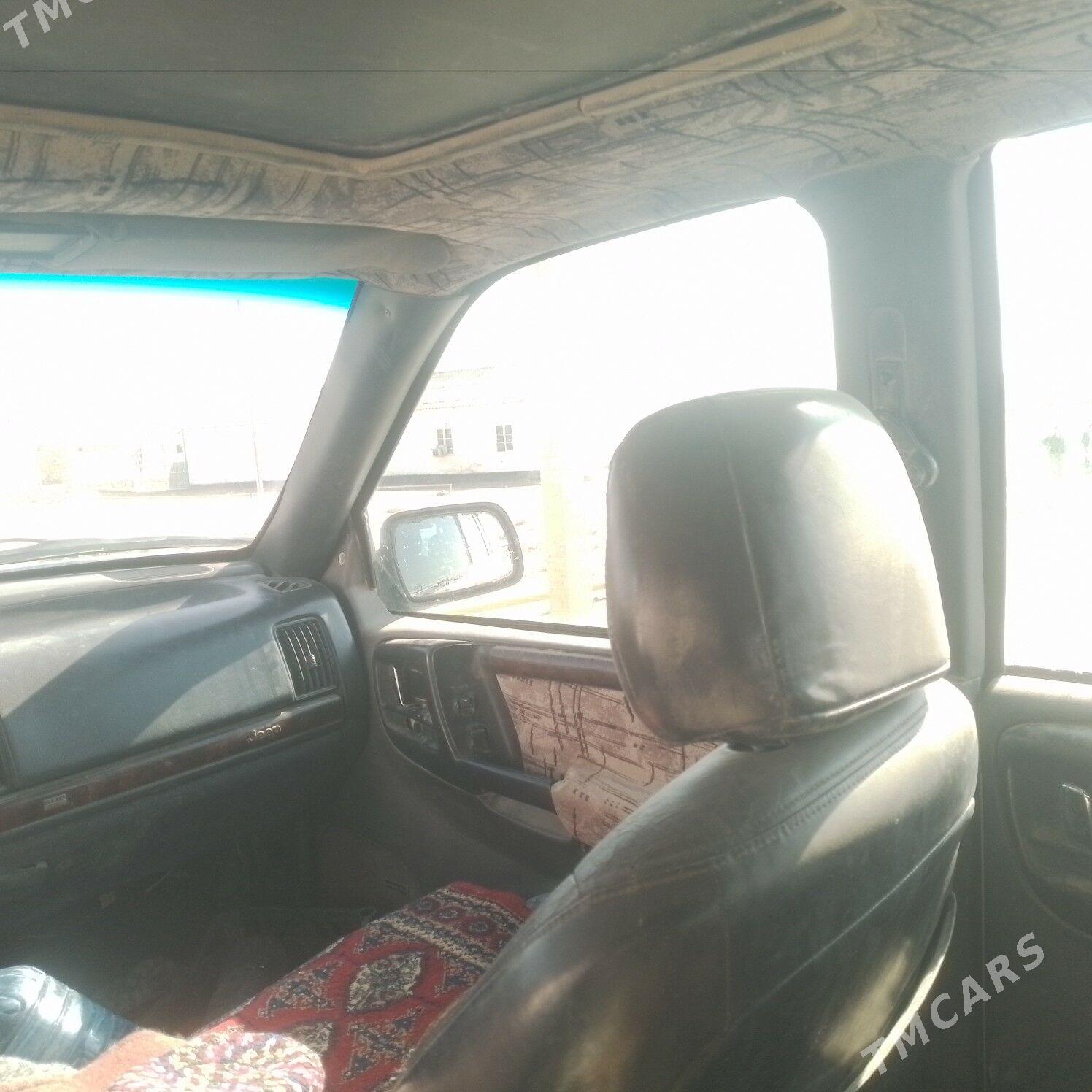 Jeep Grand Cherokee 1998 - 60 000 TMT - Эсенгулы - img 9