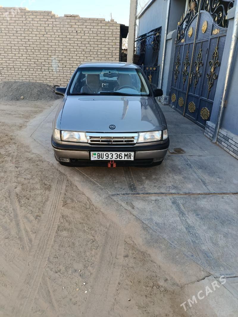 Opel Vectra 1990 - 50 000 TMT - Ёлётен - img 5