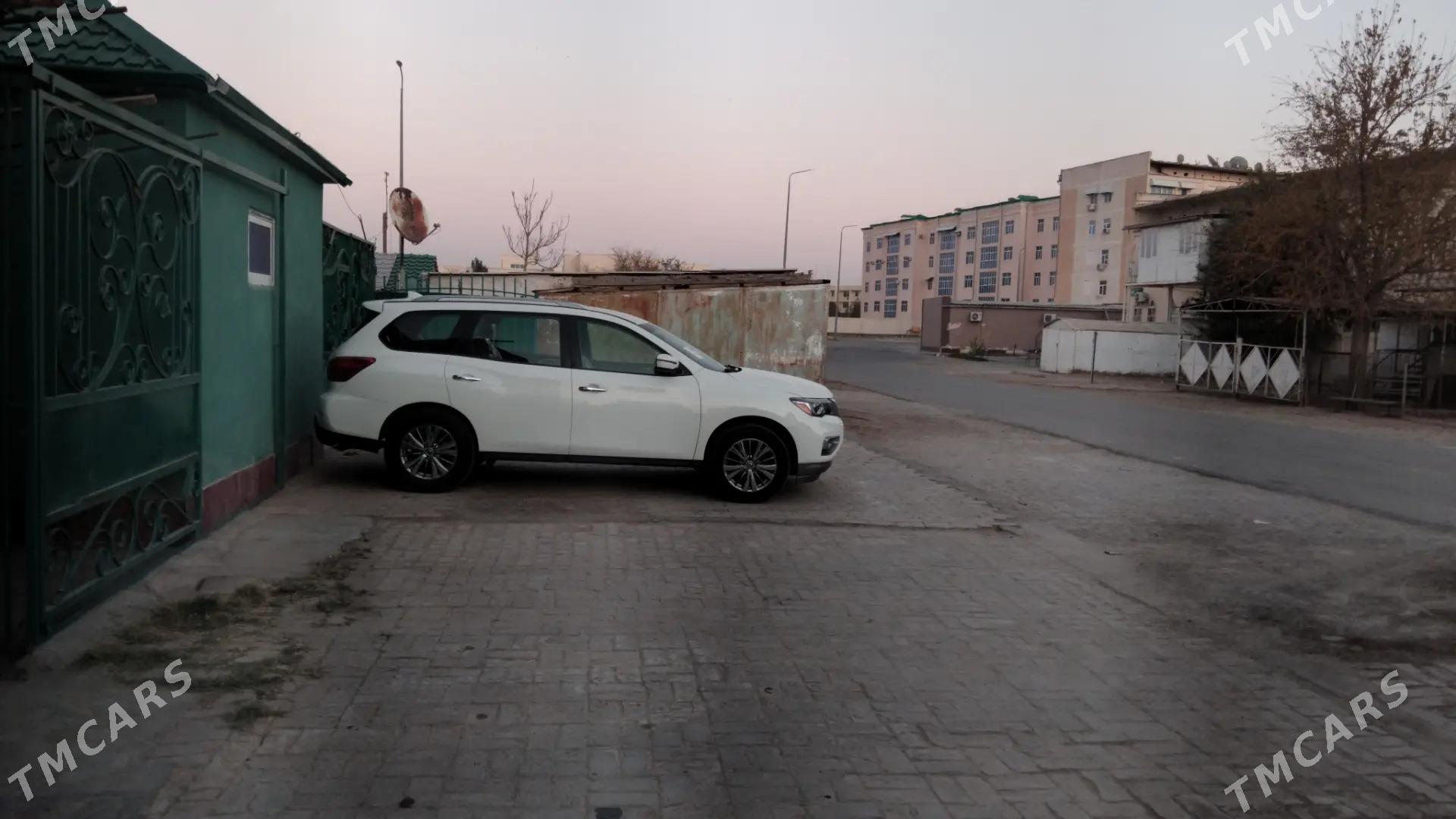 Nissan Pathfinder 2020 - 340 000 TMT - Байрамали - img 7