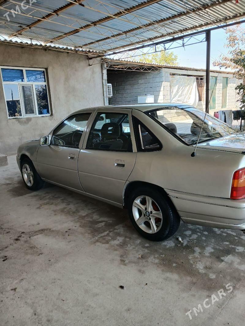Opel Vectra 1991 - 35 000 TMT - Кака - img 4