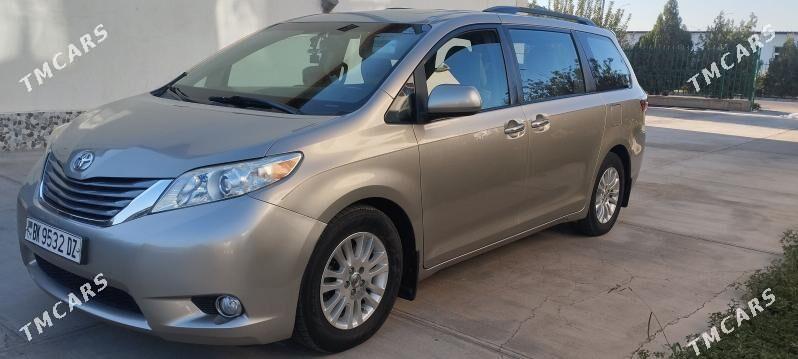Toyota Sienna 2016 - 370 000 TMT - Дашогуз - img 1