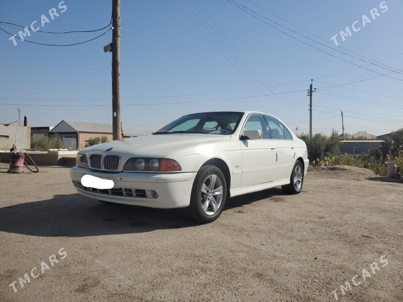 BMW E39 2000 - 110 000 TMT - Мургап - img 1