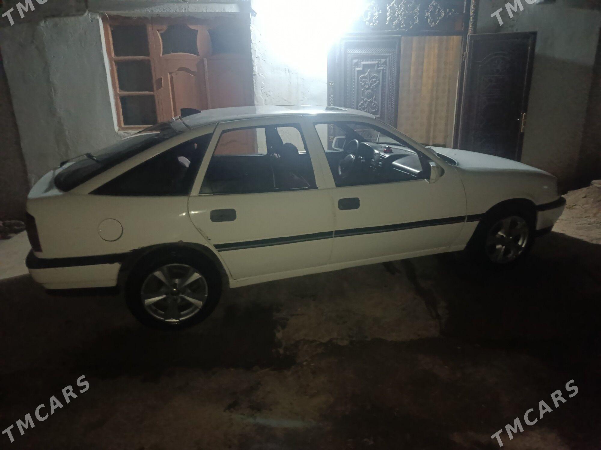 Opel Vectra 1992 - 26 000 TMT - Дашогуз - img 2