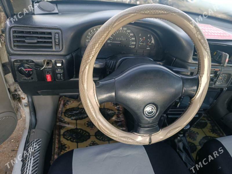 Opel Vectra 1990 - 27 000 TMT - Анев - img 2
