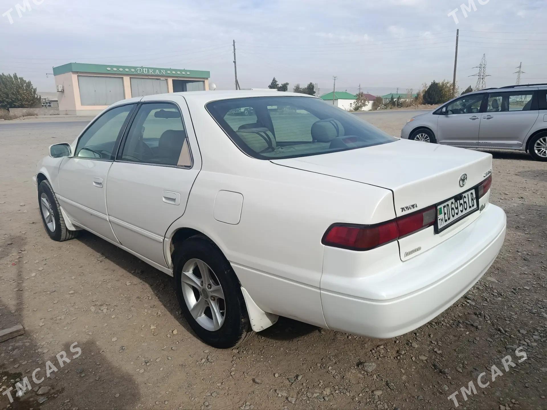 Toyota Camry 1999 - 130 000 TMT - Койтендаг - img 3