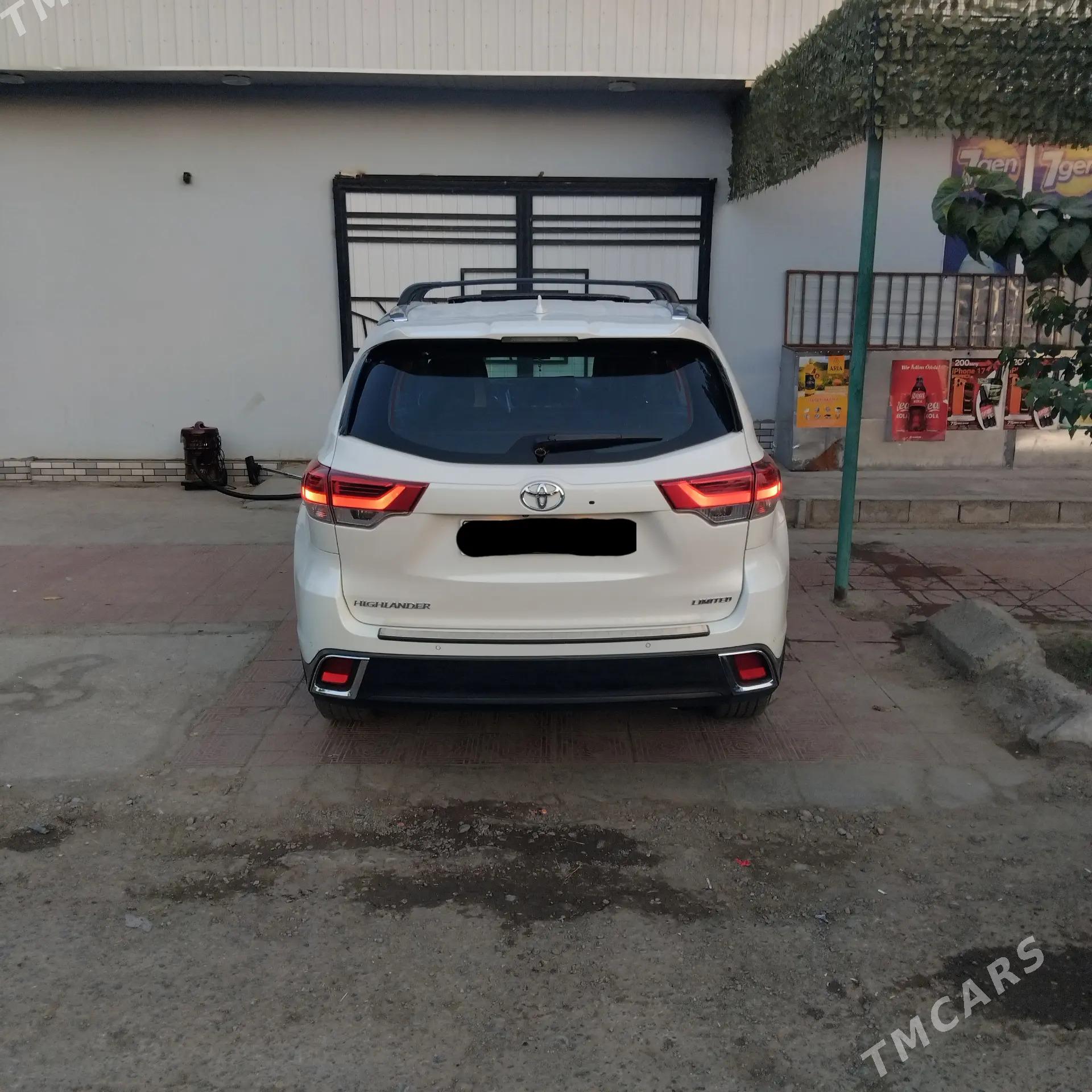 Toyota Highlander 2019 - 475 000 TMT - Мары - img 4