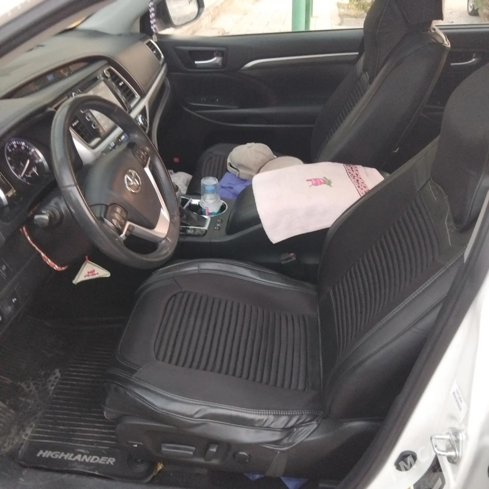 Toyota Highlander 2019 - 475 000 TMT - Мары - img 8