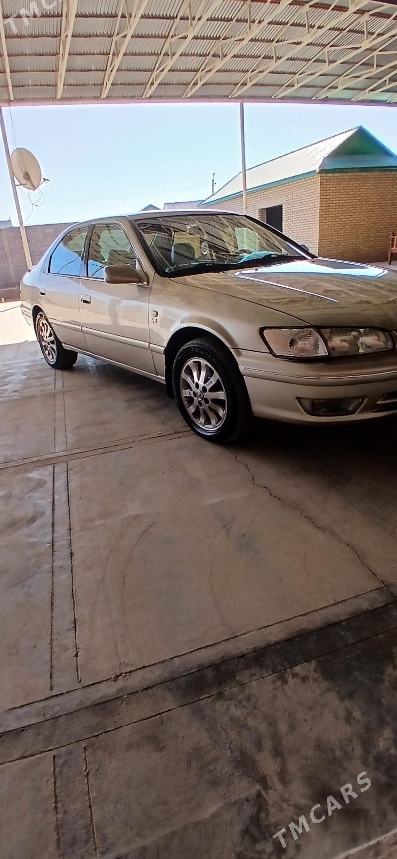 Toyota Camry 2000 - 165 000 TMT - Серахс - img 3